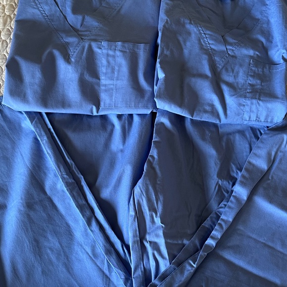 Medical Scrubs - Picture 7 of 7